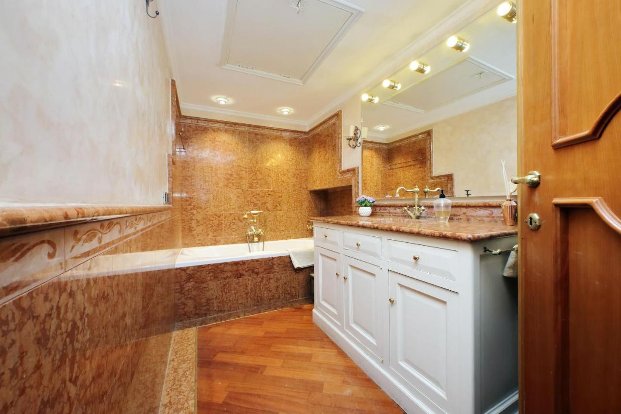 4Bnb - Luxury Trevi Apartment W Terrace Rome Extérieur photo