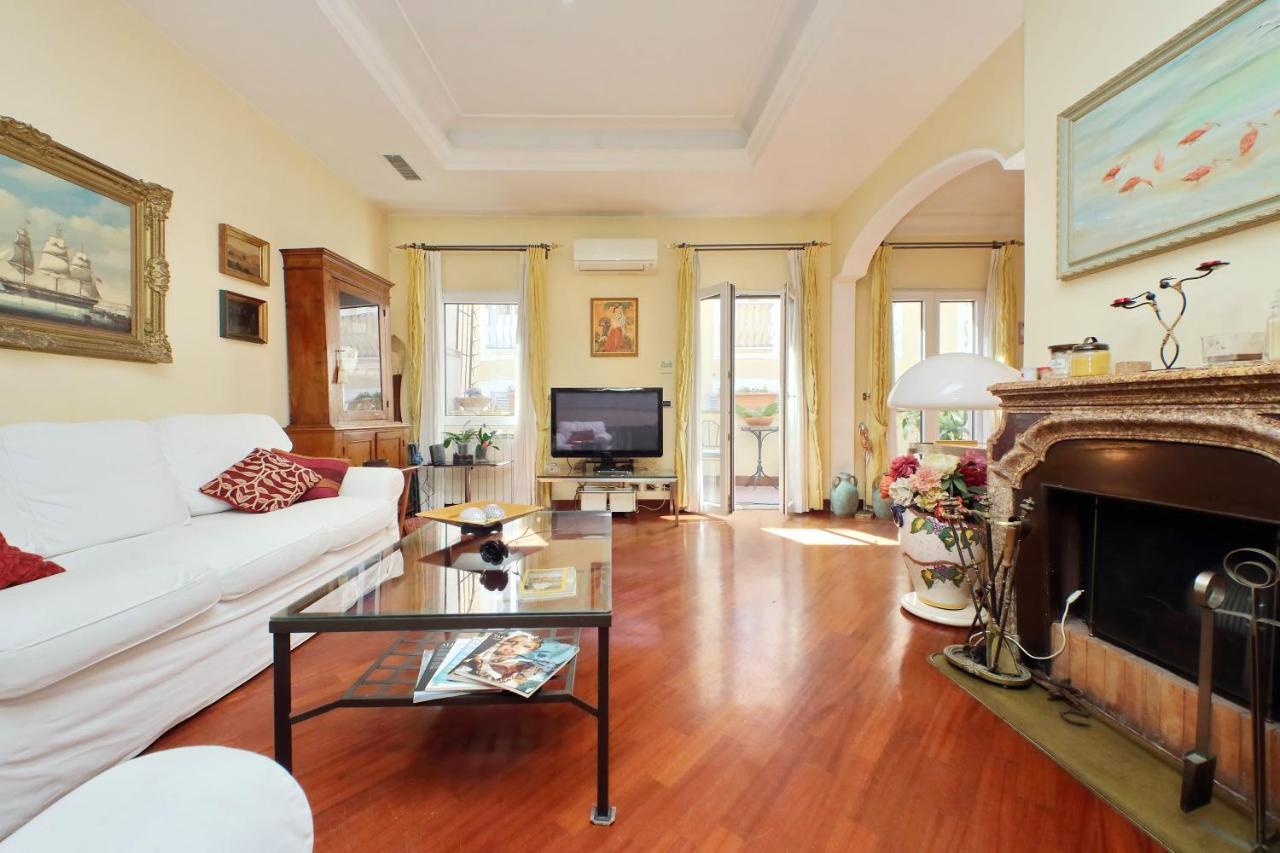 4Bnb - Luxury Trevi Apartment W Terrace Rome Extérieur photo
