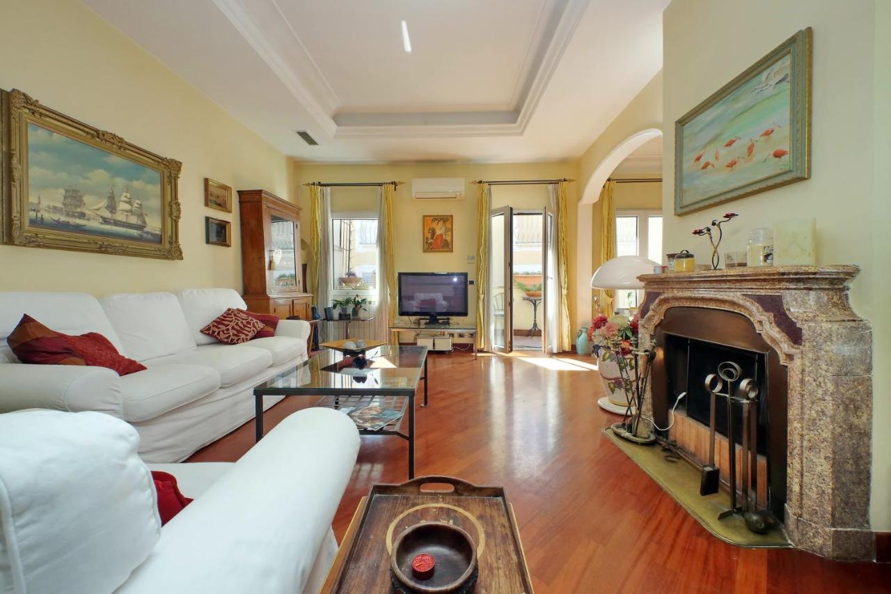 4Bnb - Luxury Trevi Apartment W Terrace Rome Extérieur photo