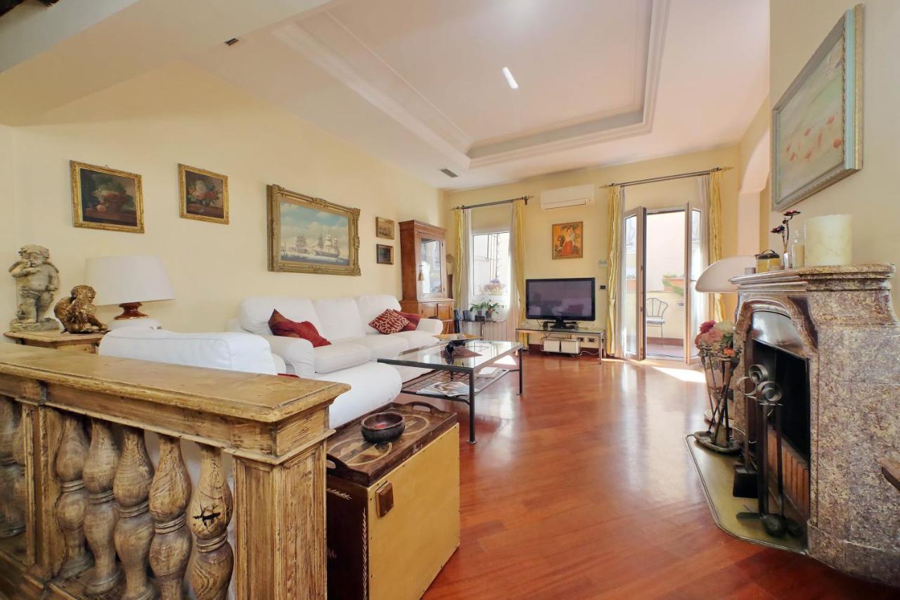 4Bnb - Luxury Trevi Apartment W Terrace Rome Extérieur photo